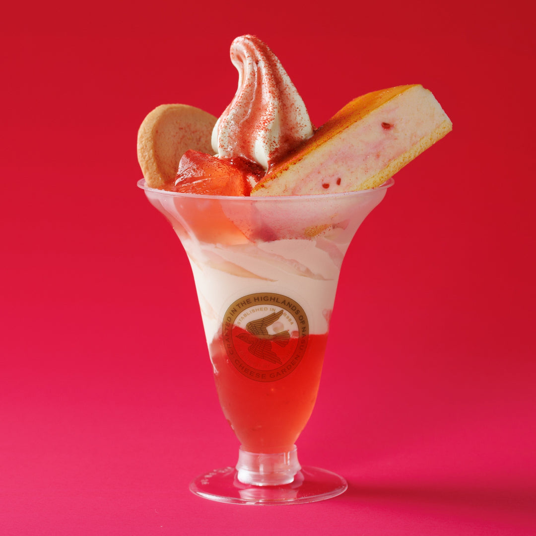 【季節限定】カフェ店舗限定メニュー『季節の御用邸パフェ ストロベリー』が登場します♪