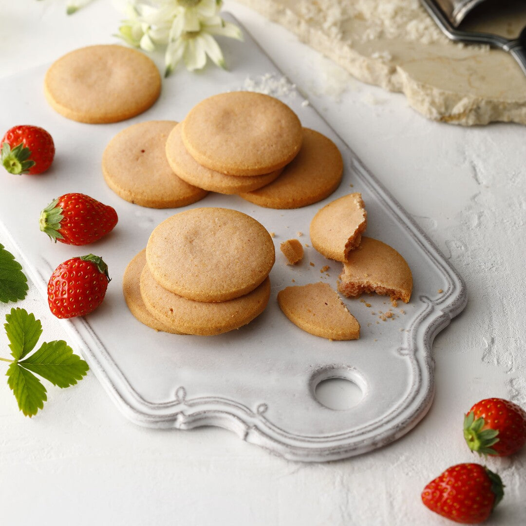 【季節限定】苺の甘みとほのかな酸味がチーズのコクや塩味とマッチした味わい『御用邸ストロベリーチーズクッキー』発売決定！