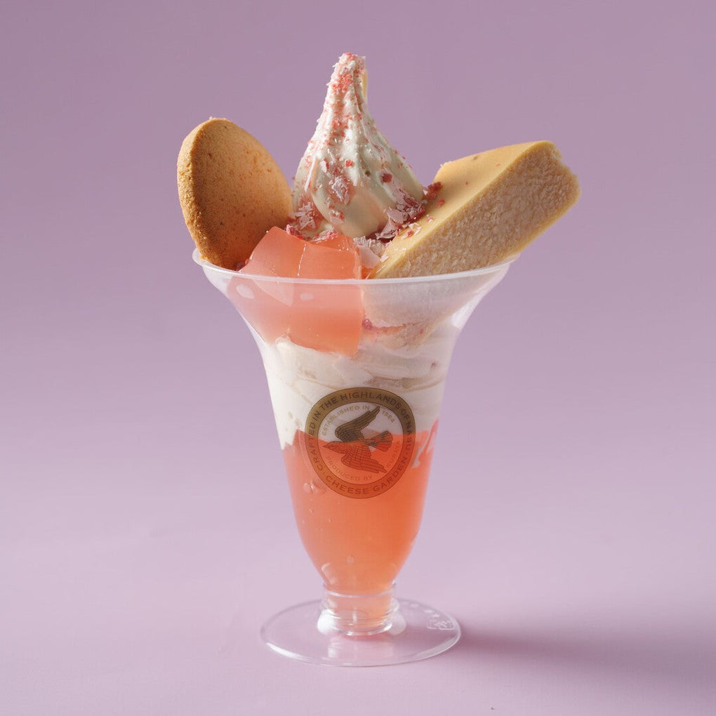 カフェ店舗限定メニュー『季節の御用邸パフェ さくら』が登場します♪