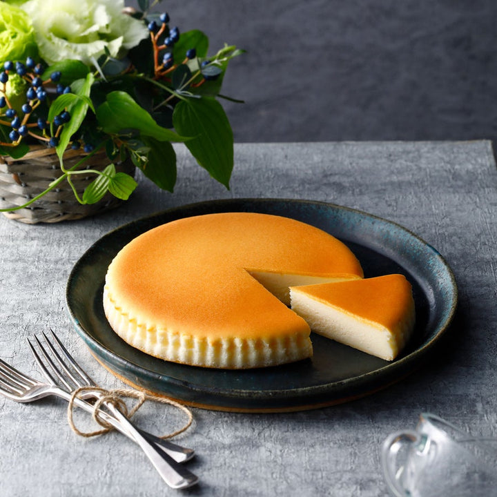 【季節限定】御用邸チーズケーキとストロベリーチーズケーキの食べ比べセット